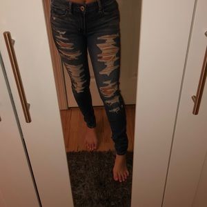 American eagle ripped jeans! Size 2